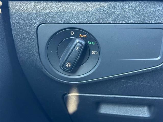 Used 2022 Volkswagen Tiguan S image 19