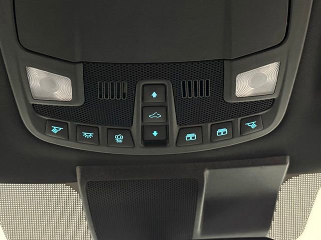 Certified 2022 Ford F350 Platinum w/ FX4 Off-Road Package image 33