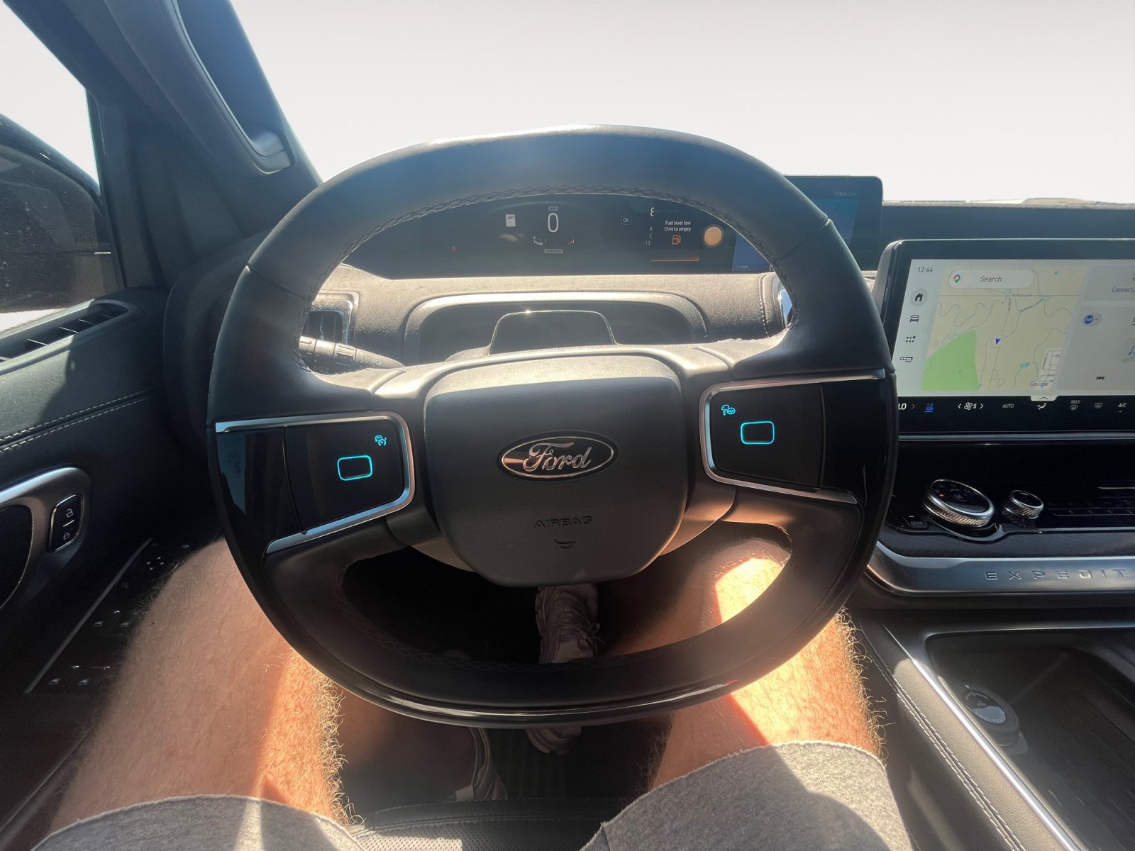 Certified 2025 Ford Expedition Platinum w/ Stealth Performance Package AWD/4WD image 12