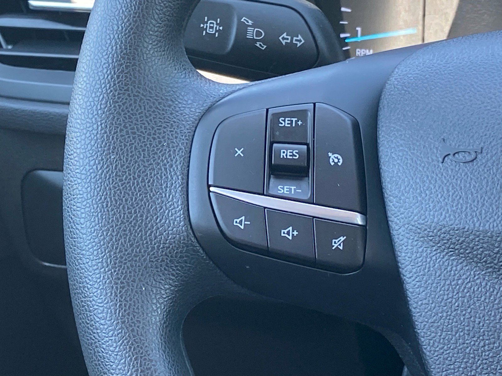 Certified 2022 Ford Escape S AWD/4WD image 9