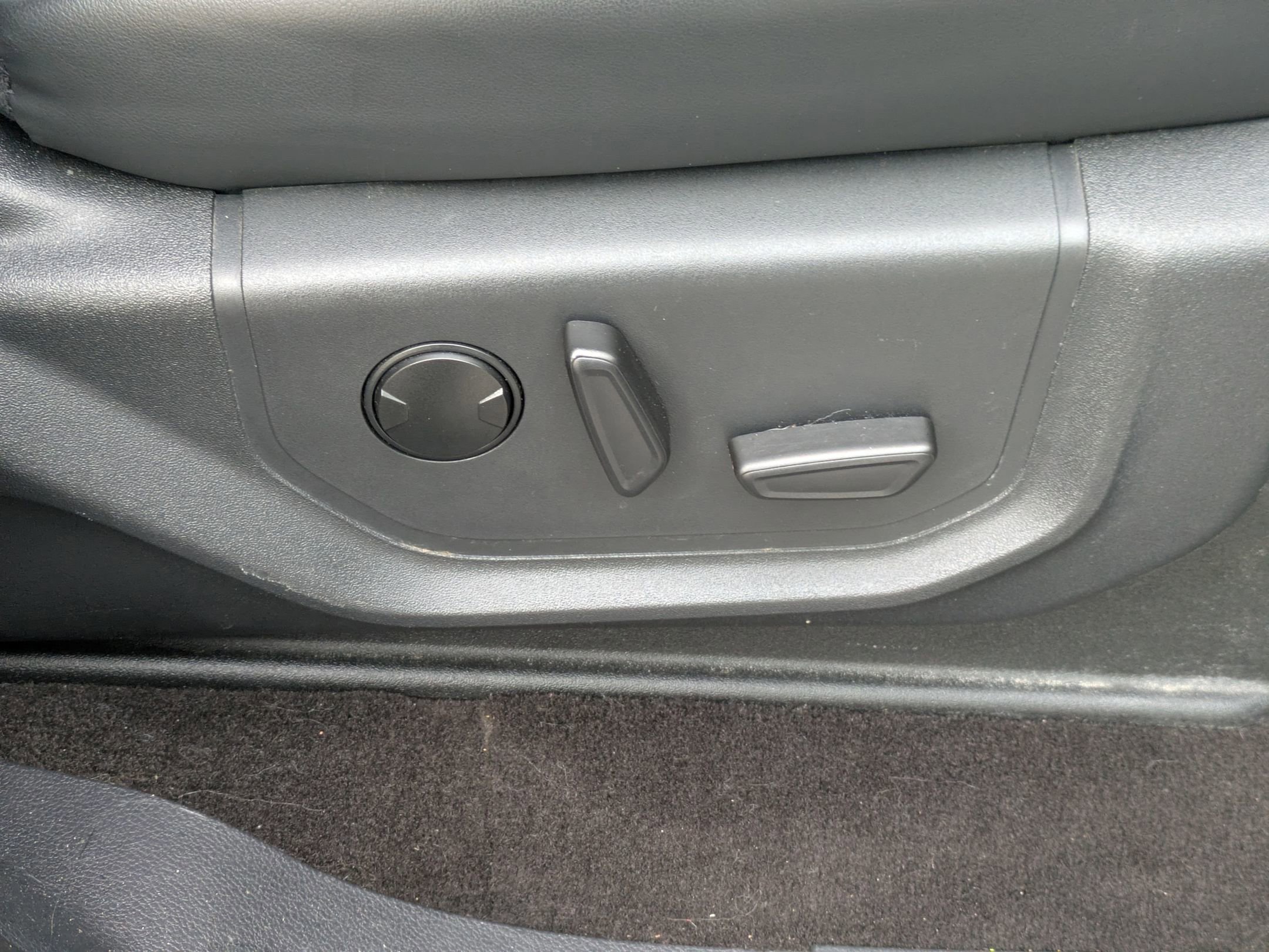 Certified 2022 Ford Expedition Max XLT image 40