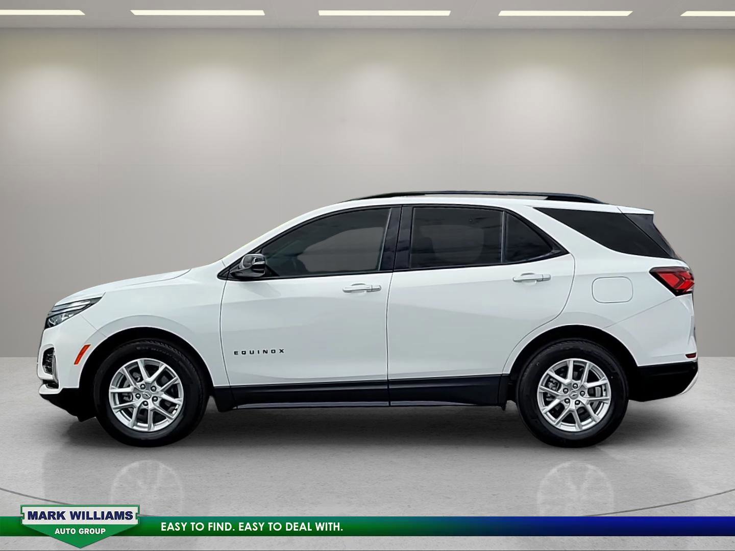 Used 2022 Chevrolet Equinox Premier w/ Redline Edition image 2
