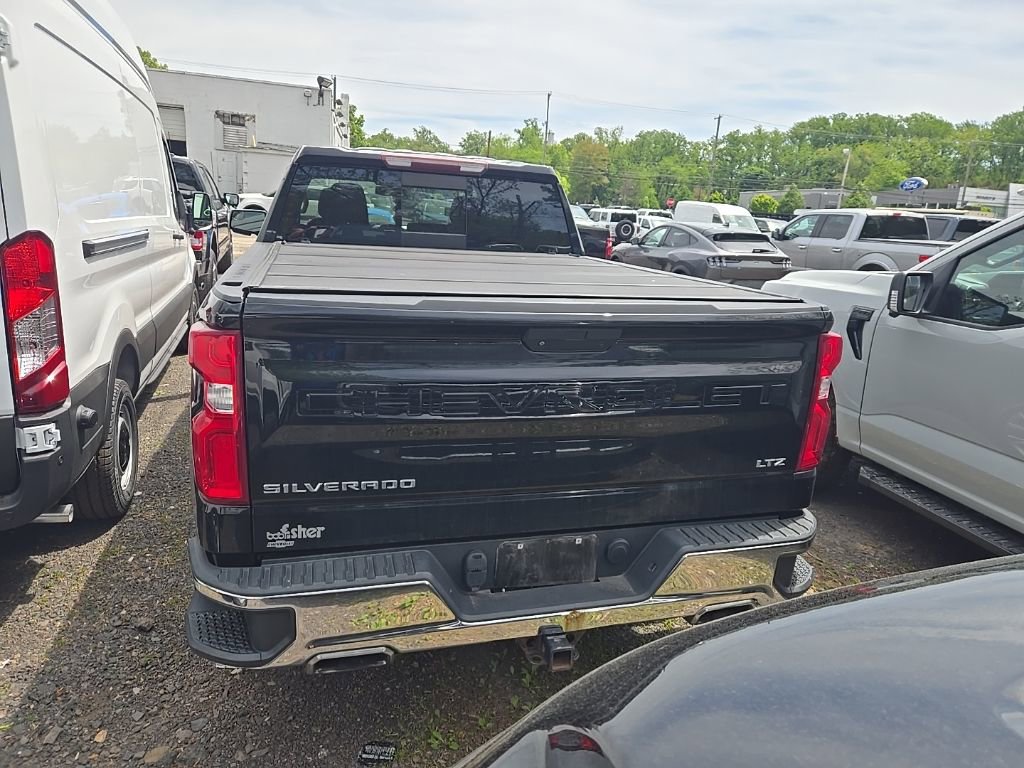 Used 2019 Chevrolet Silverado 1500 LTZ w/ LTZ Convenience Package AWD/4WD image 6