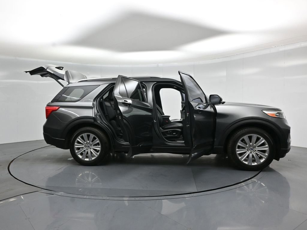 Certified 2020 Ford Explorer Limited RWD image 34