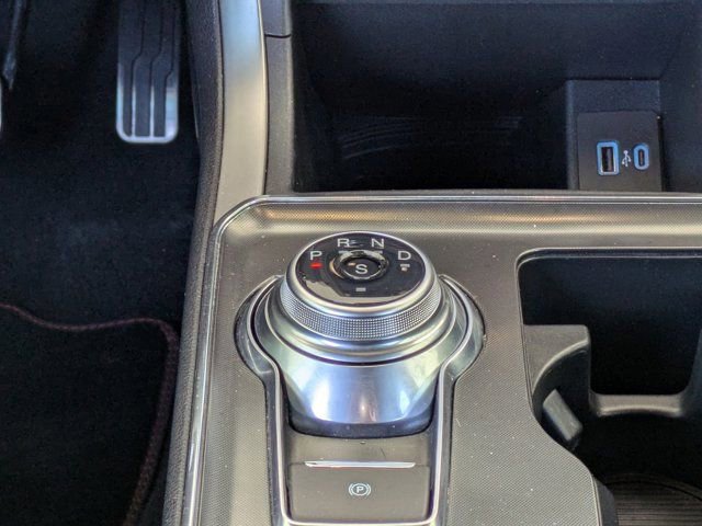 Certified 2024 Ford Edge ST-Line image 16