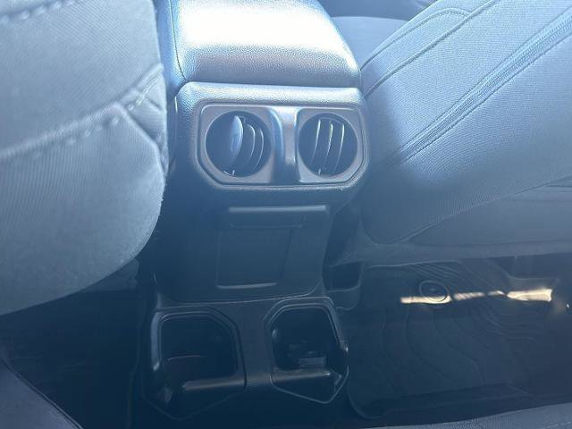 Used 2021 Jeep Wrangler Sport image 37