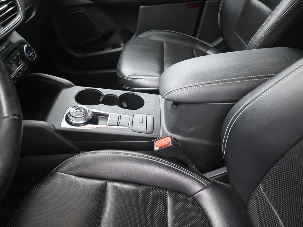 Certified 2021 Ford Escape SEL image 25