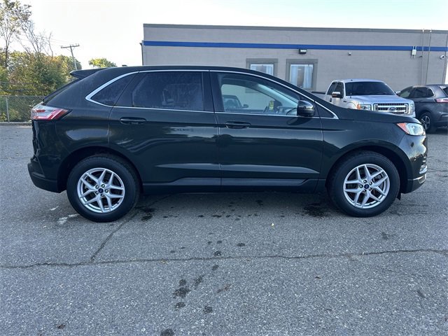 Certified 2022 Ford Edge SEL w/ Convenience Package image 2
