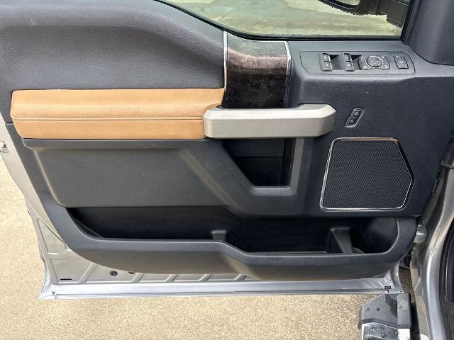 Certified 2022 Ford F250 Lariat w/ Chrome Package image 15