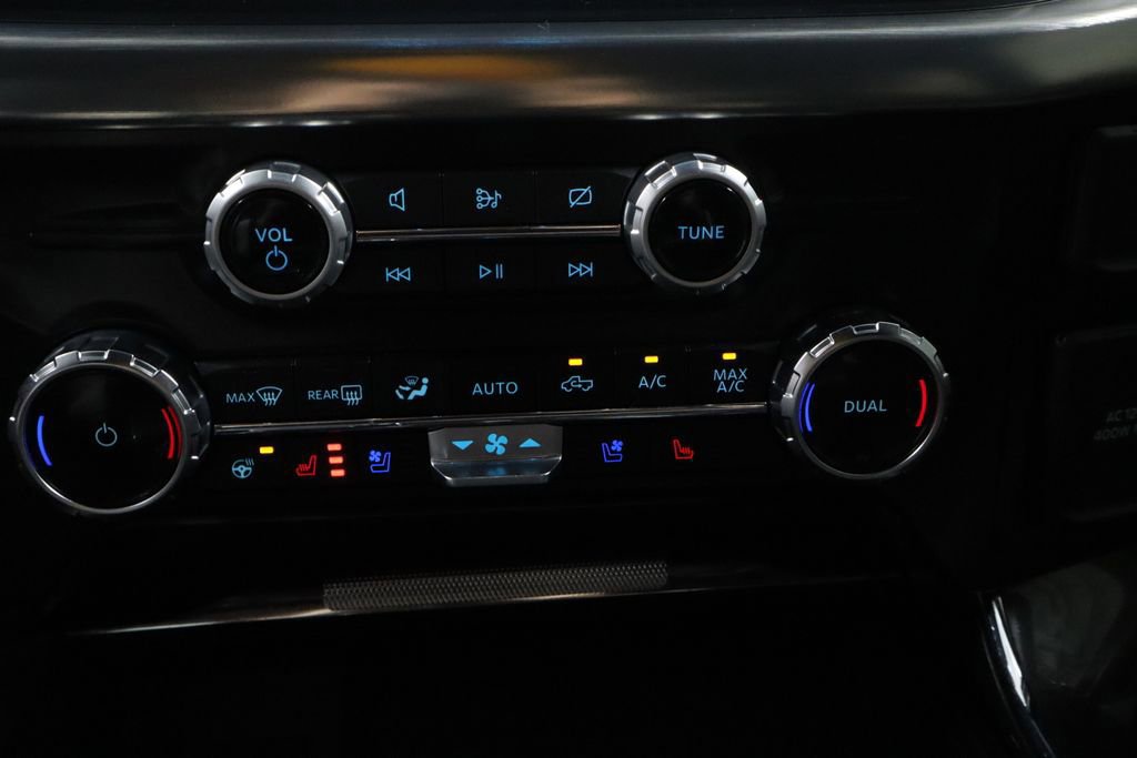 Certified 2023 Ford F150 Lariat w/ Equipment Group 502A High image 29