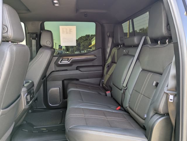 Used 2024 Chevrolet Silverado 1500 High Country w/ Midnight Edition AWD/4WD image 14