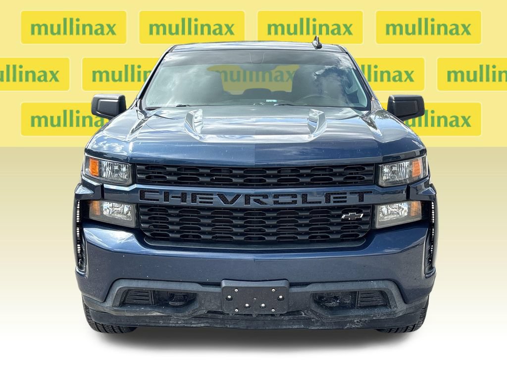 Used 2020 Chevrolet Silverado 1500 Custom w/ Custom Value Package AWD/4WD image 18