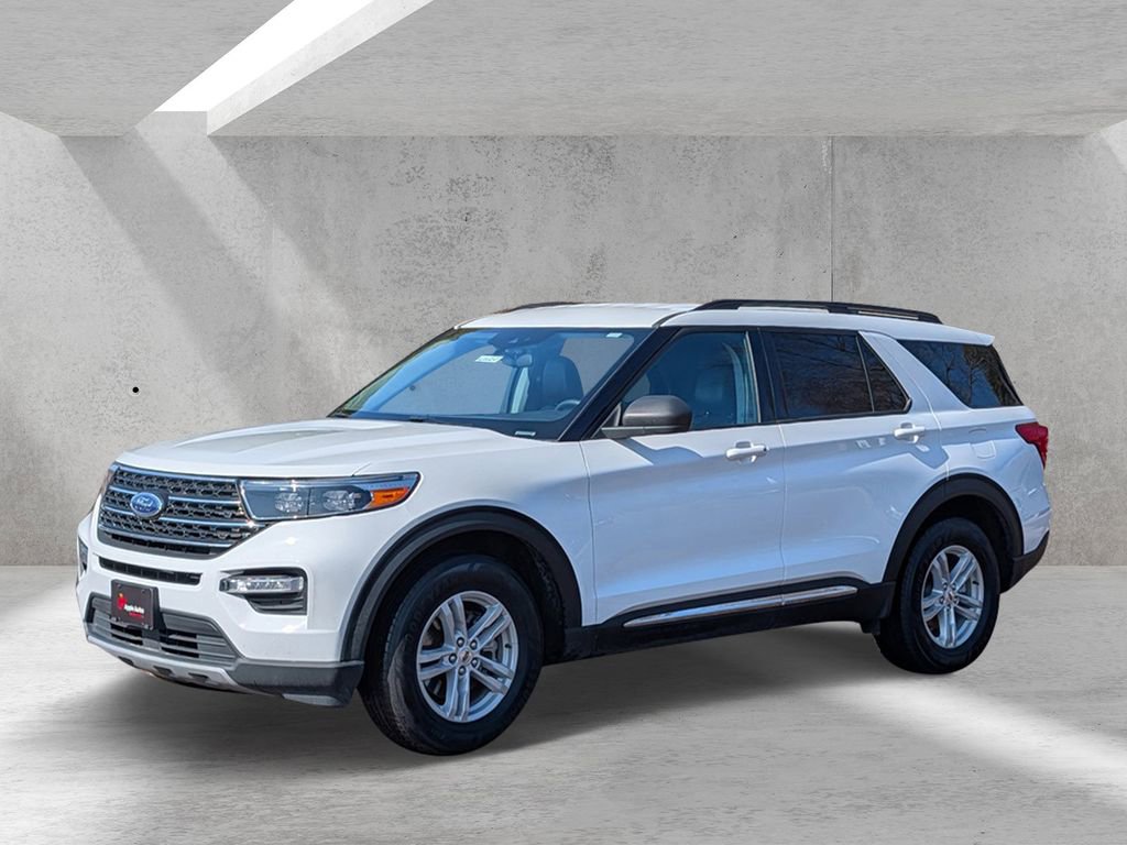 Certified 2024 Ford Explorer XLT w/ Equipment Group 202A image 6