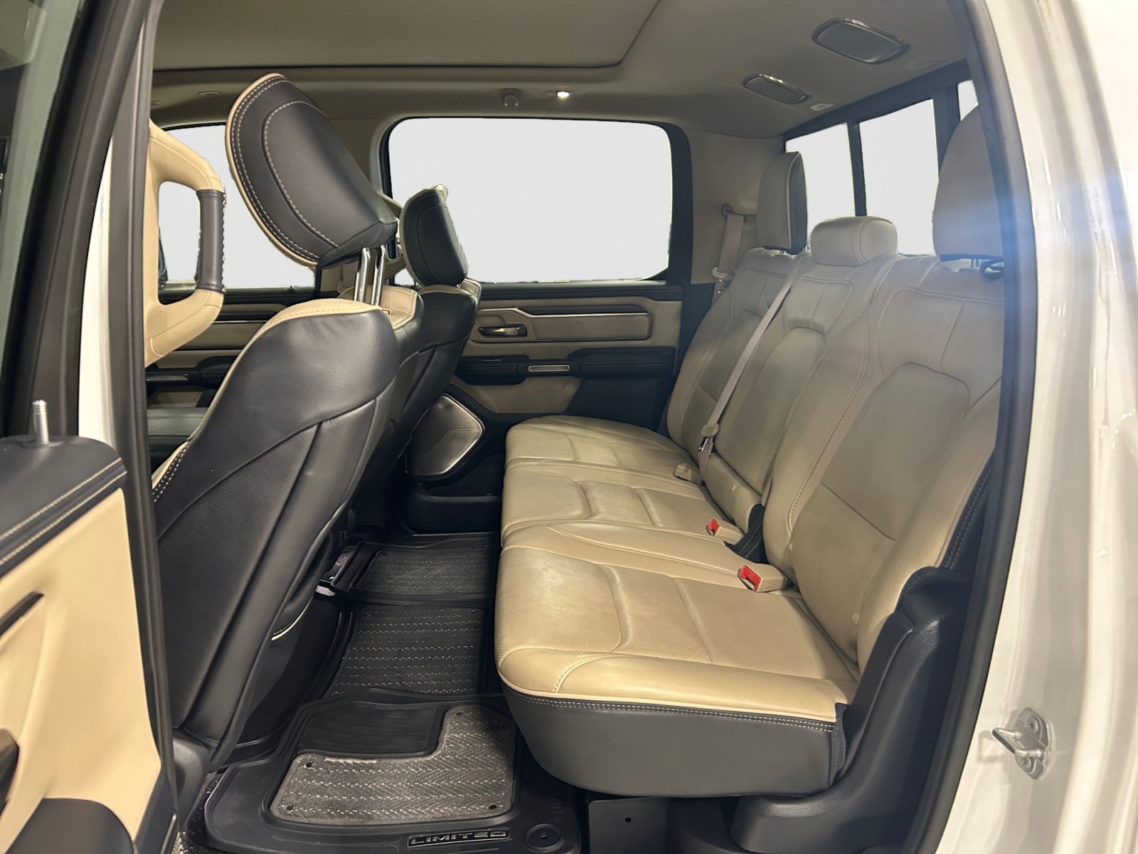 Used 2019 RAM 1500 Limited AWD/4WD image 20
