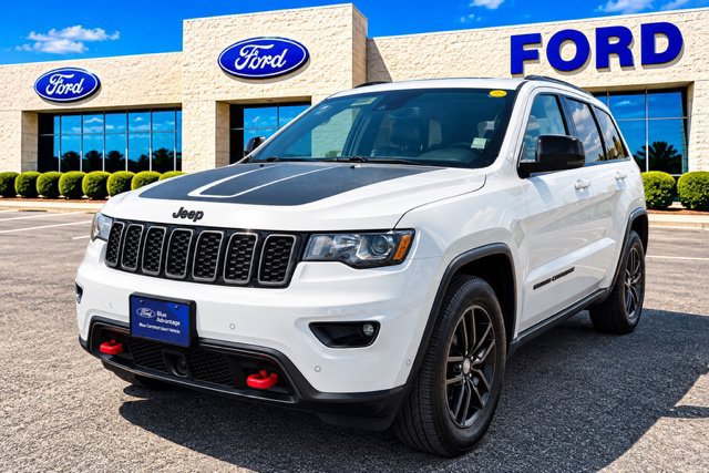 Used 2019 Jeep Grand Cherokee Trailhawk AWD/4WD image 1