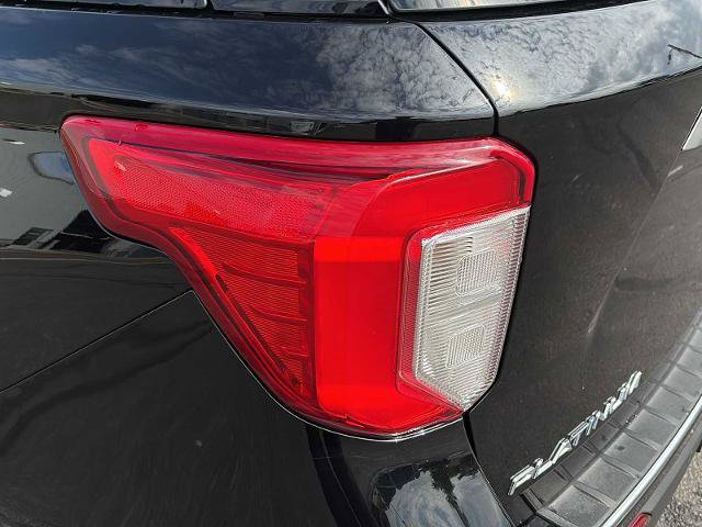 Certified 2023 Ford Explorer Platinum w/ Technology Package AWD/4WD image 39