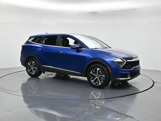Used 2024 Kia Sportage EX FWD image 3