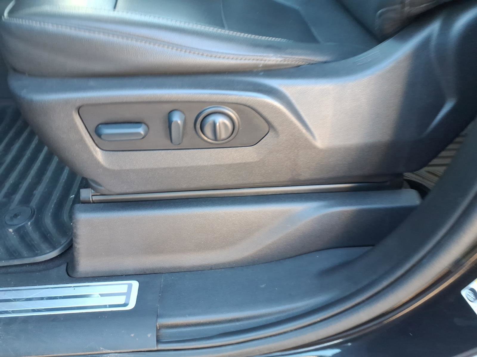 Used 2022 Chevrolet Silverado 2500 LTZ w/ Z71 Off-Road Package image 13