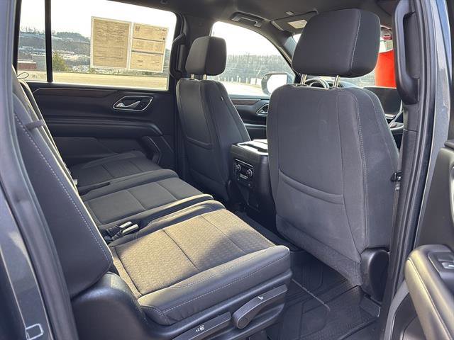 Used 2021 Chevrolet Suburban LS image 19