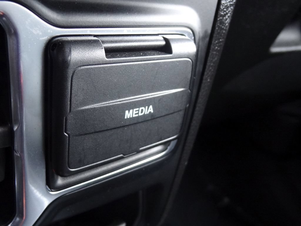 Used 2024 Jeep Wrangler Unlimited Sport AWD/4WD image 34