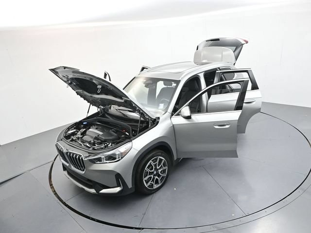 Used 2025 BMW X1 xDrive28i w/ Convenience Package AWD/4WD image 42