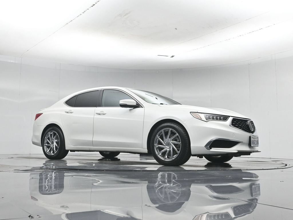 Used 2018 Acura TLX V6 FWD image 2