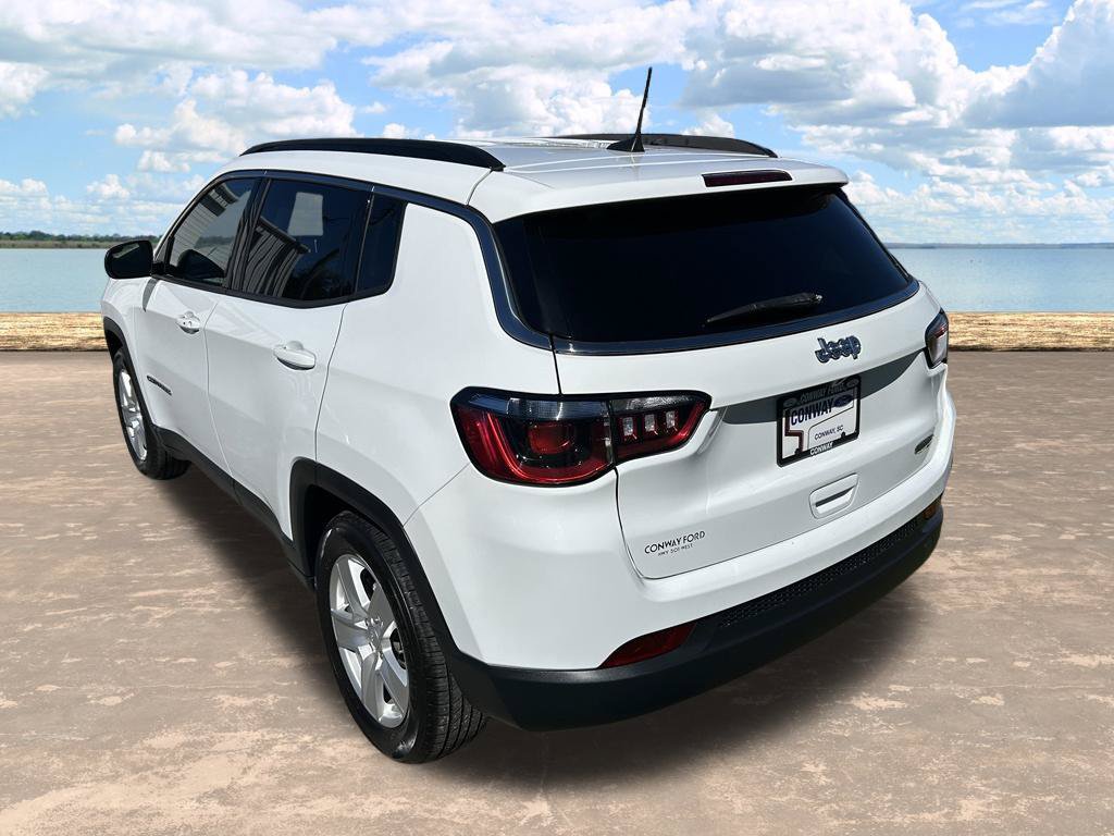 Used 2022 Jeep Compass Latitude FWD image 7