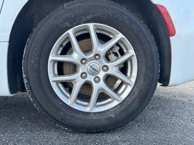 Used 2024 Chrysler Pacifica Touring-L FWD image 14