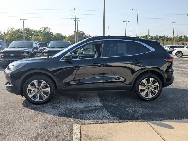 Certified 2024 Ford Escape Platinum image 2