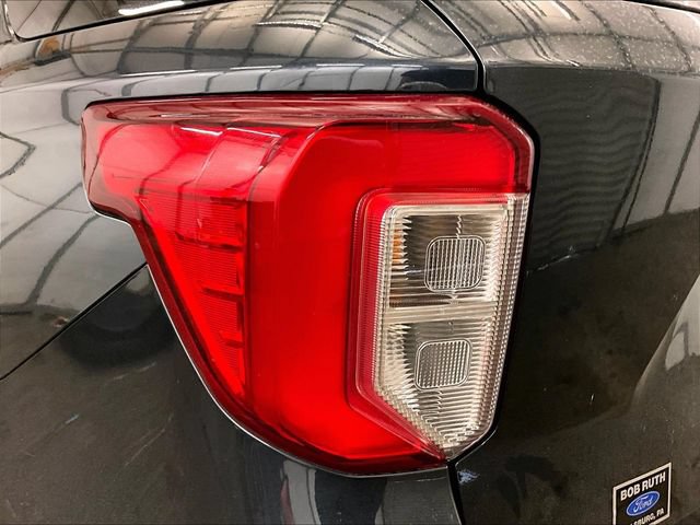 Certified 2022 Ford Explorer XLT w/ Equipment Group 202A AWD/4WD image 29