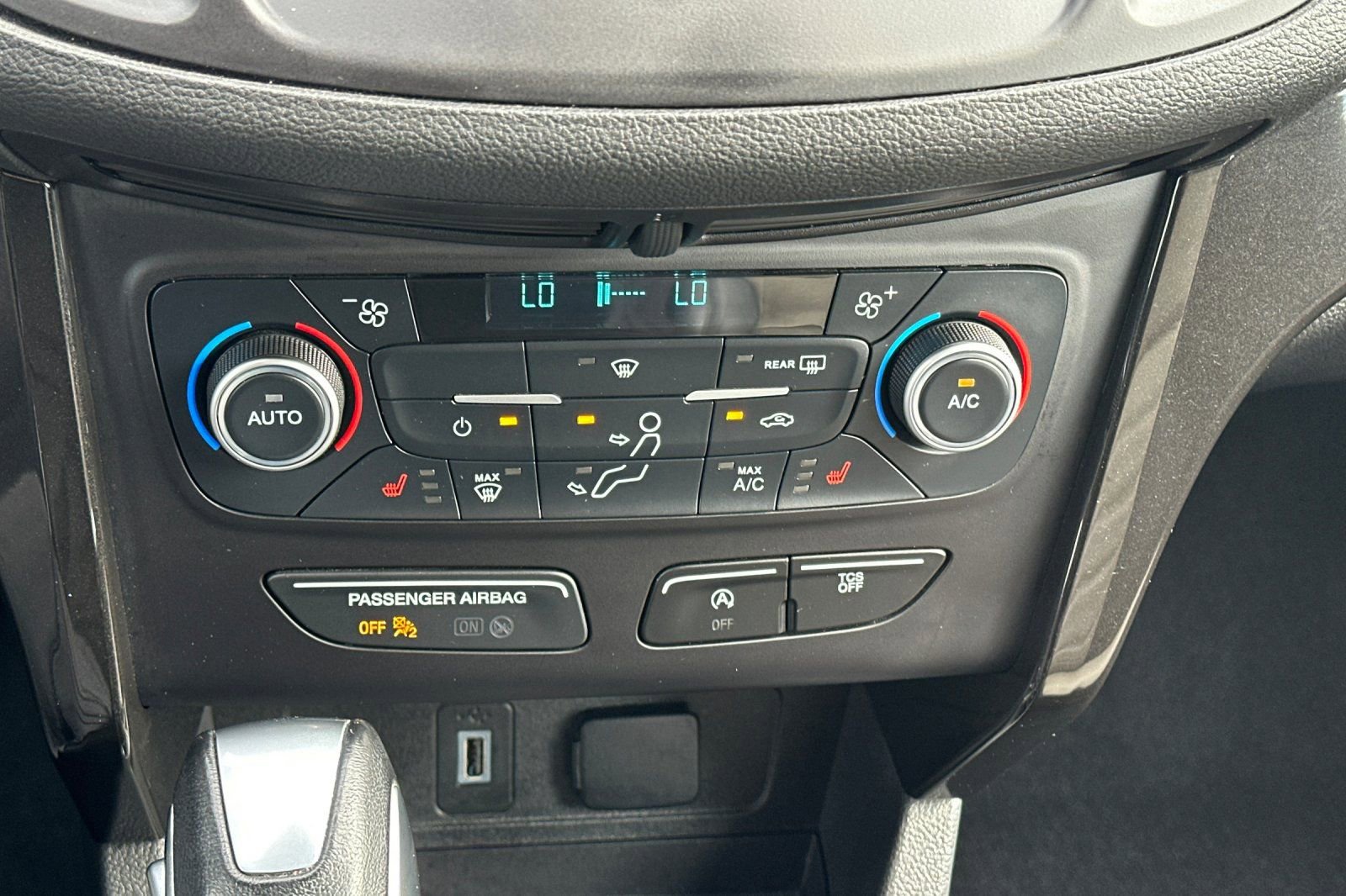 Certified 2019 Ford Escape SEL FWD image 21