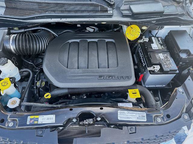 Used 2019 Dodge Grand Caravan SE w/ UConnect Hands-Free Group FWD image 18