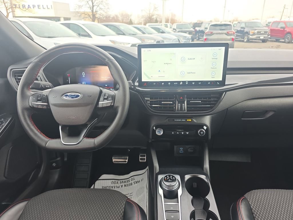 Certified 2023 Ford Escape ST-Line w/ Tech Pack #1 AWD/4WD image 17