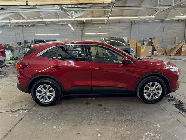 Certified 2023 Ford Escape Active w/ Tech Pack #2 AWD/4WD image 6