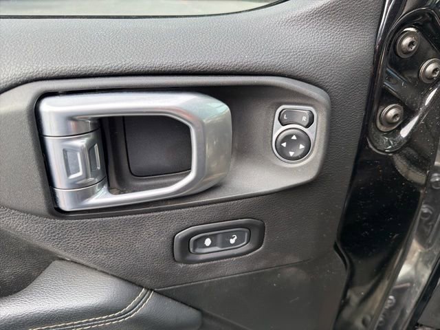 Used 2020 Jeep Gladiator Overland image 6