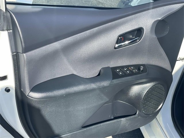 Used 2017 Toyota Prius Prime Advanced image 18