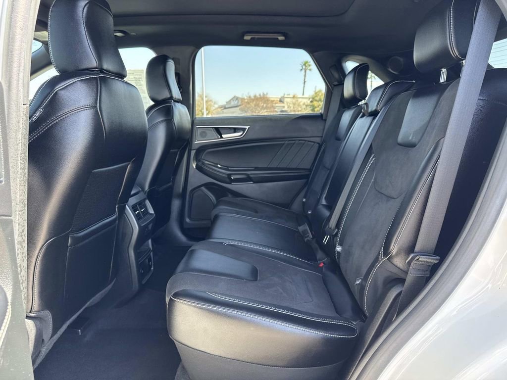Certified 2024 Ford Edge ST w/ Equipment Group 401A image 24