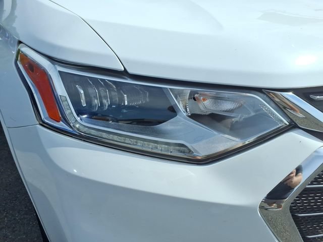 Used 2019 Chevrolet Traverse Premier w/ Driver Confidence II Package FWD image 5