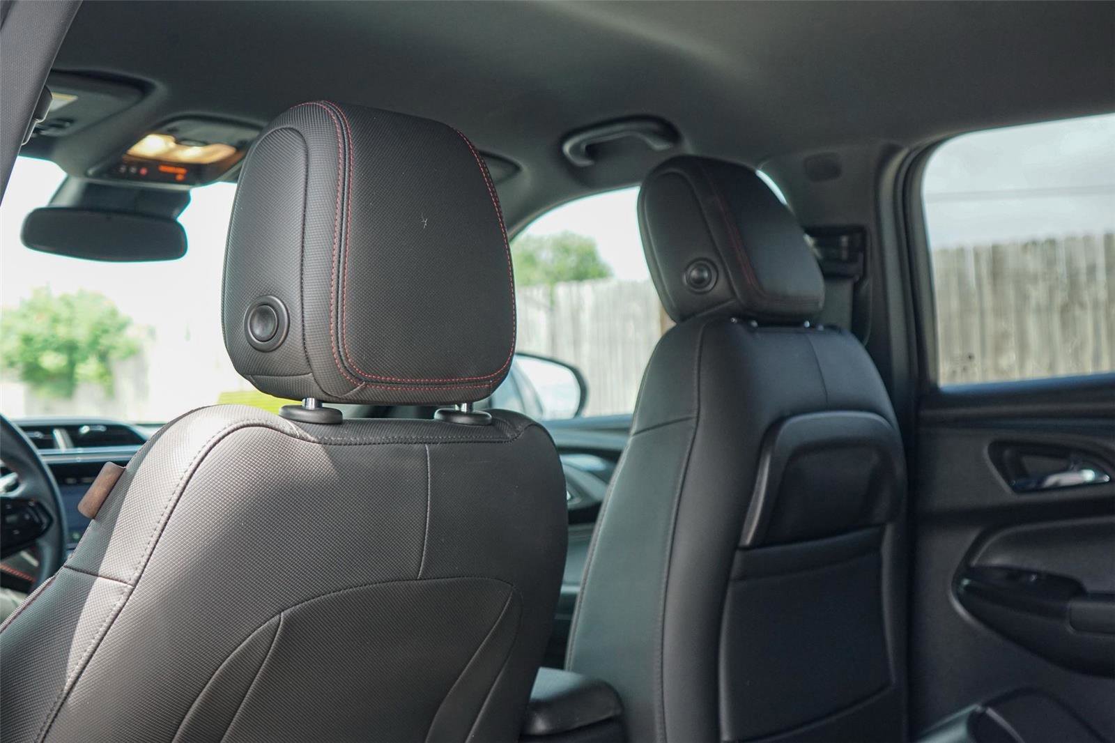 Used 2021 Chevrolet TrailBlazer RS w/ Technology Package FWD image 22