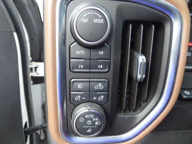 Used 2021 Chevrolet Silverado 1500 High Country w/ Technology Package AWD/4WD image 21