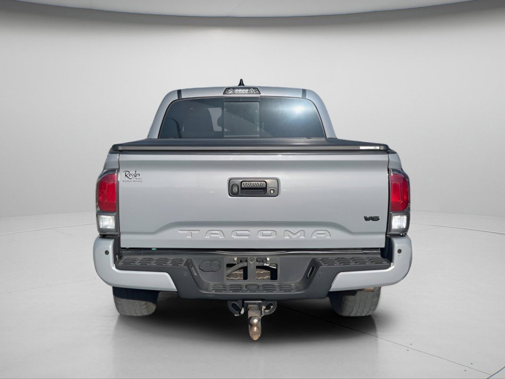 Used 2020 Toyota Tacoma TRD Off-Road w/ Technology Package AWD/4WD image 11