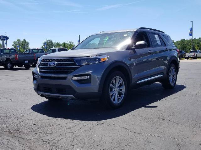 Certified 2023 Ford Explorer XLT w/ Equipment Group 202A AWD/4WD image 7