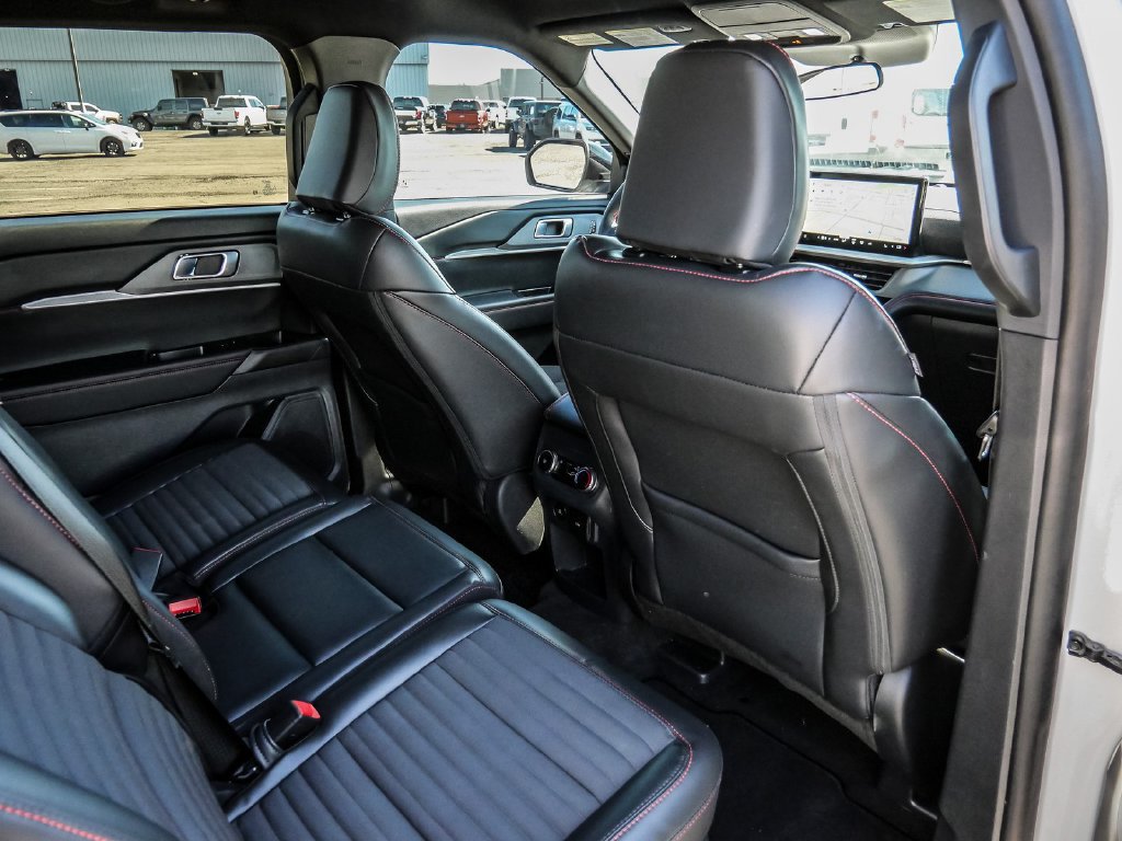 Certified 2025 Ford Explorer ST-Line RWD image 22