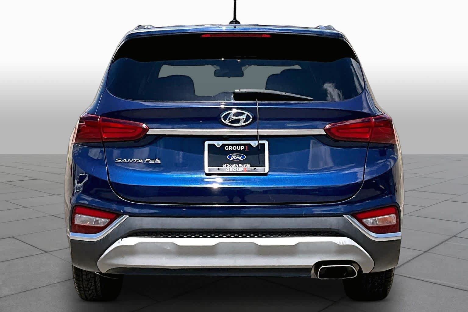 Used 2019 Hyundai Santa Fe SE FWD image 5