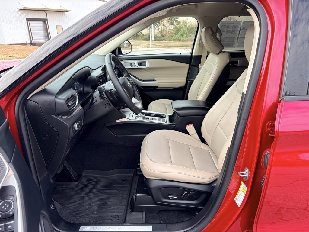 Certified 2020 Ford Explorer Limited w/ Class III Trailer Tow Package image 19