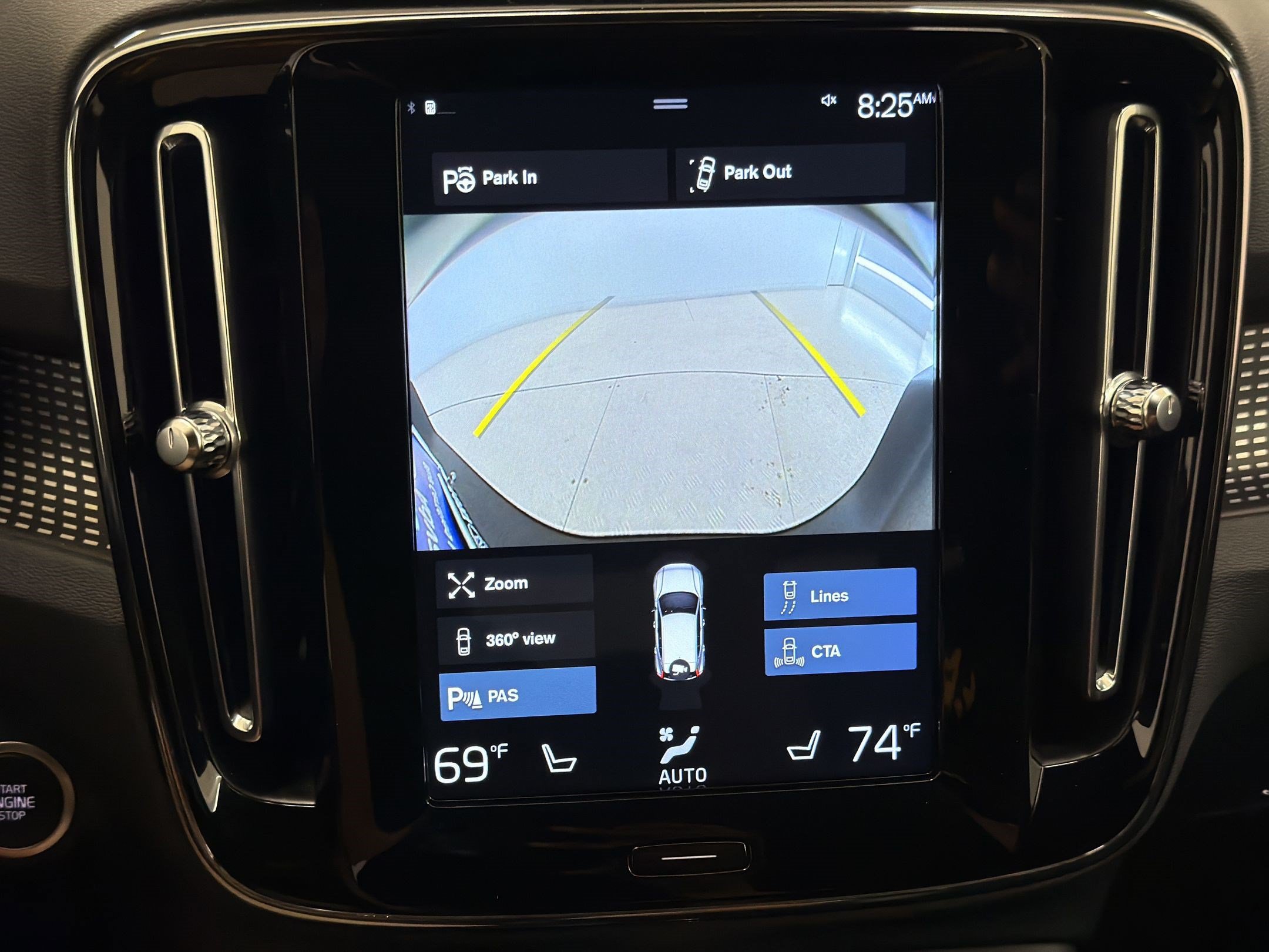 Used 2019 Volvo XC40 T5 R-Design AWD/4WD image 19