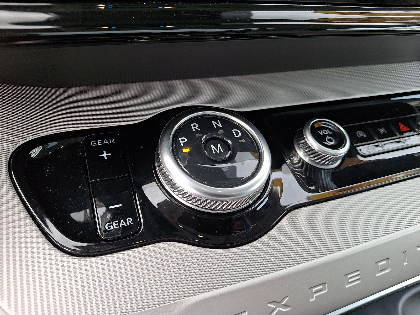 Certified 2025 Ford Expedition Max Active AWD/4WD image 17