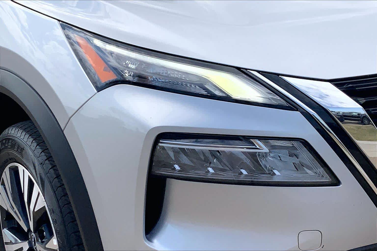 Used 2023 Nissan Rogue SV AWD/4WD image 28