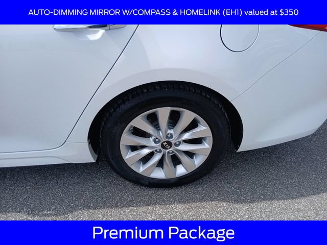 Used 2017 Kia Optima EX w/ Premium Package FWD image 5