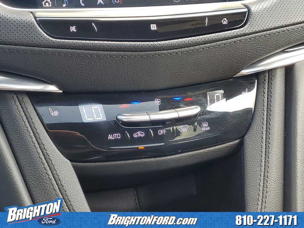 Used 2020 Cadillac XT5 Premium Luxury w/ LPO, Floor Liner Package AWD/4WD image 32